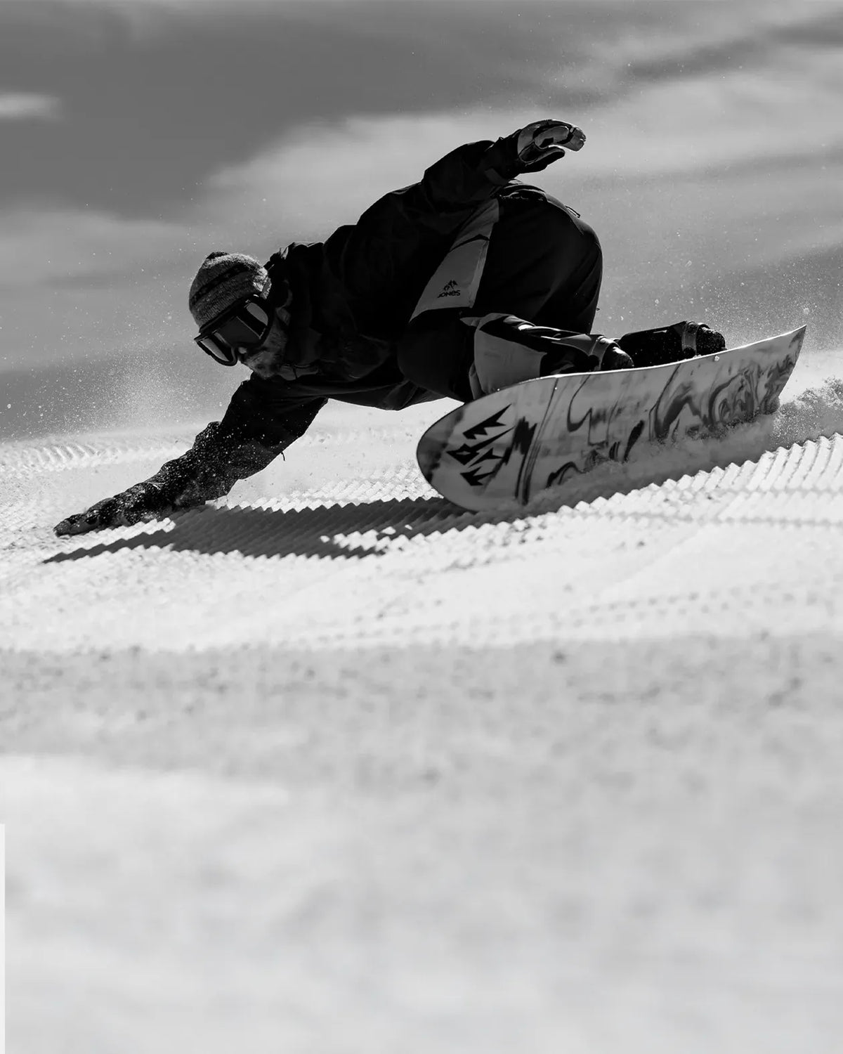 Storm Wolf Snowboard | Jones