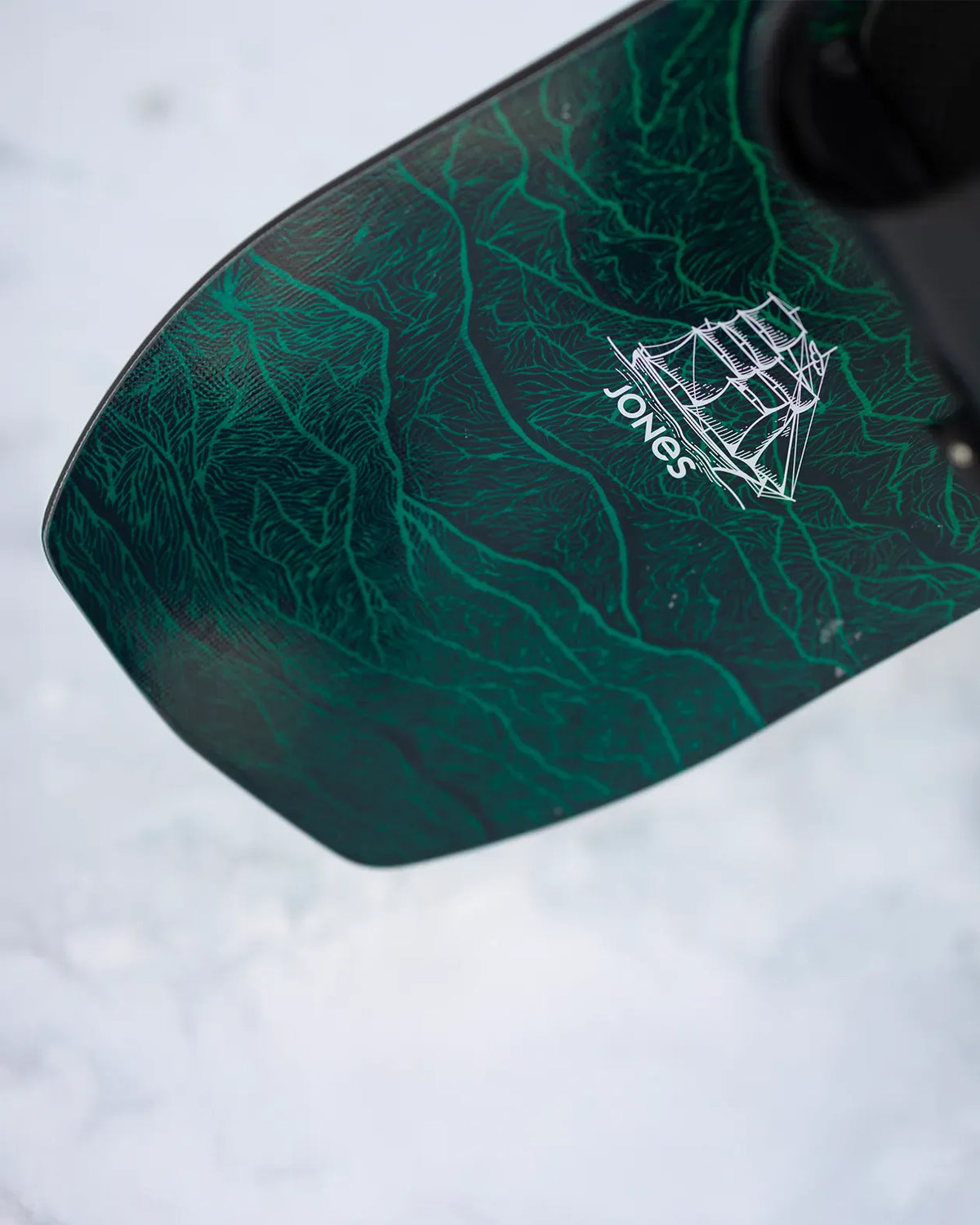 Youth Flagship Snowboard 2025 | Jones