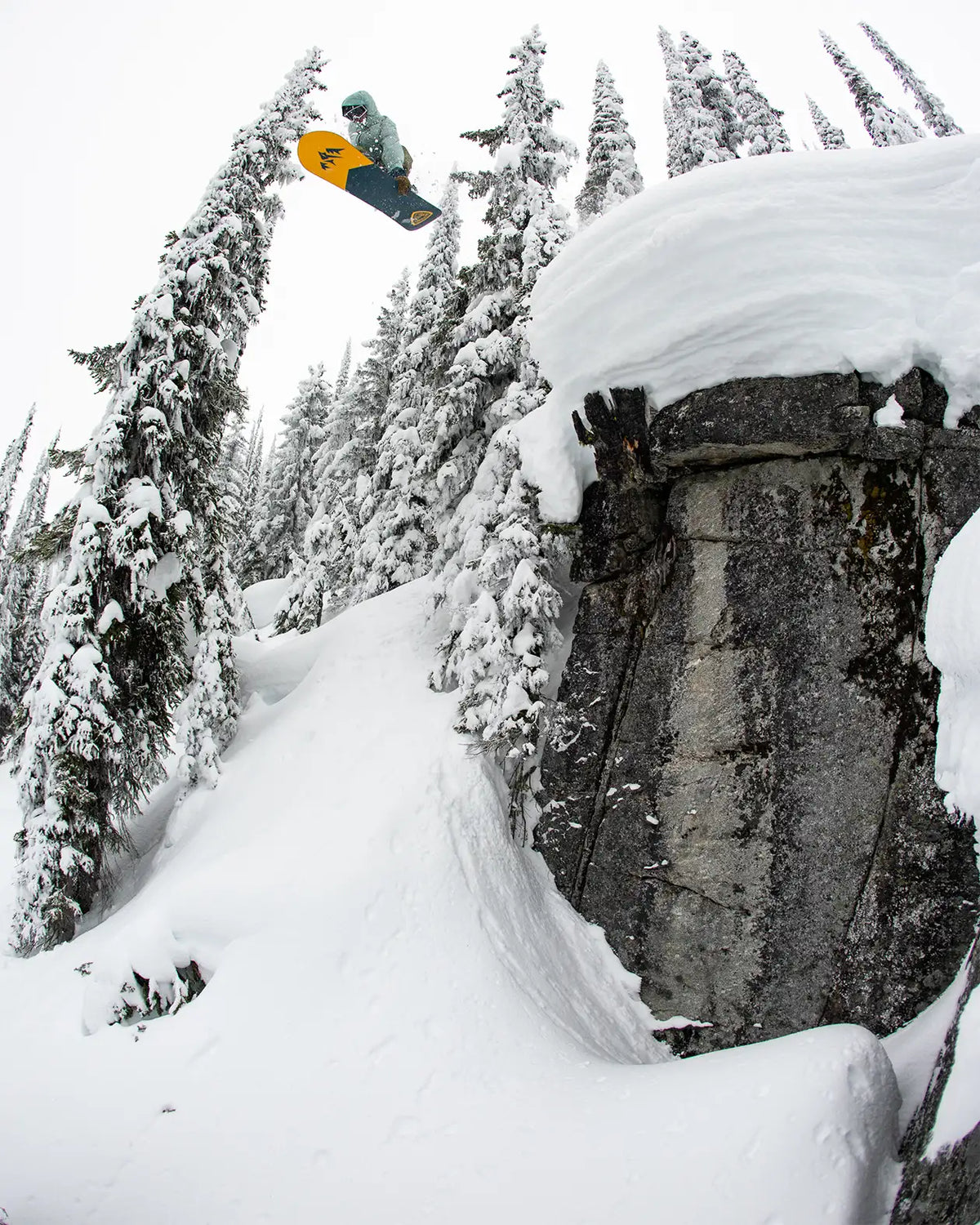 Men's Frontier 2.0 Snowboard | Jones