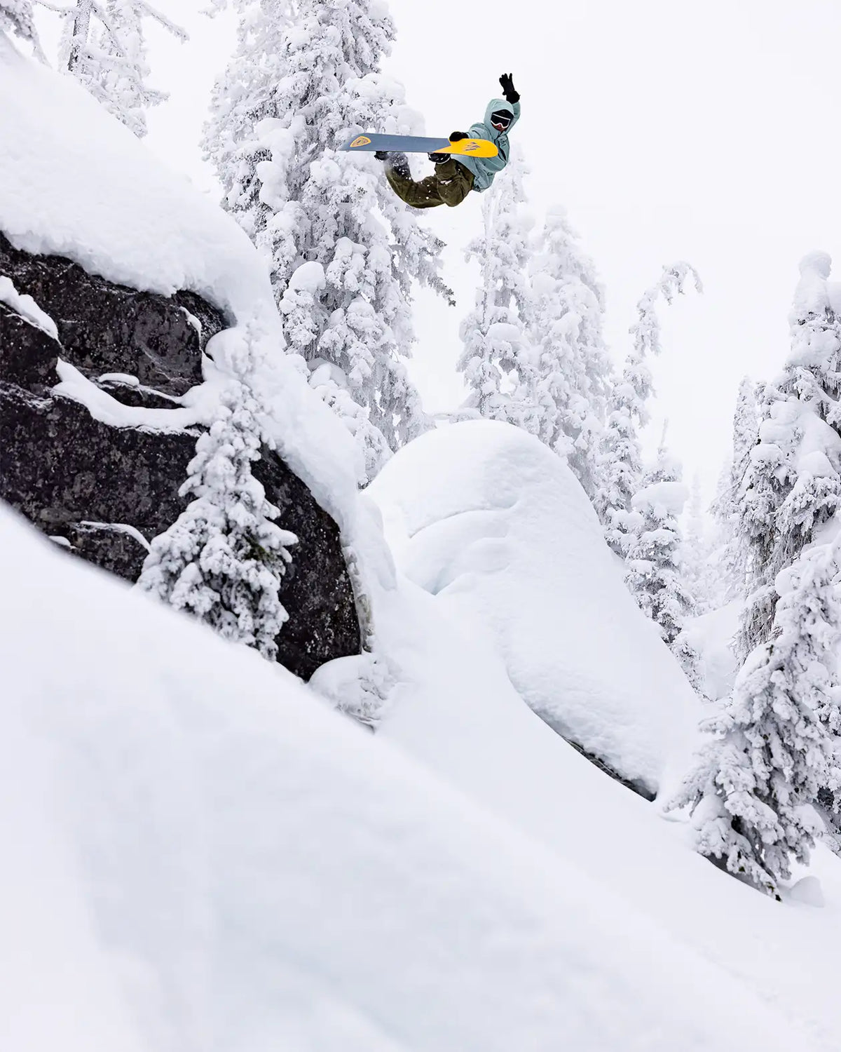 Men's Frontier 2.0 Snowboard | Jones