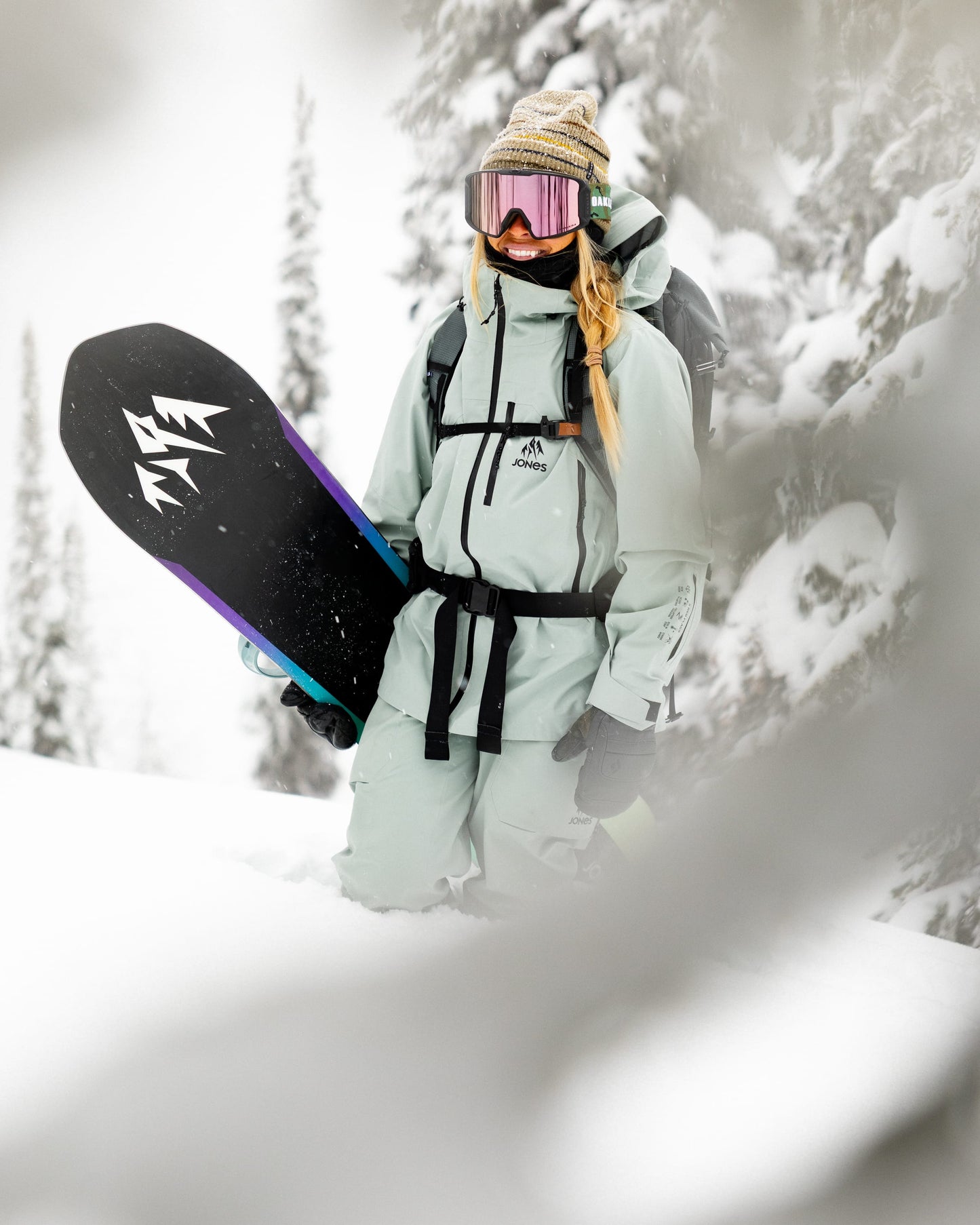 Women’s Further 3L Stretch Jacket Women’s Further 3L Stretch Jacket Outerwear Jones Snowboards High Performance