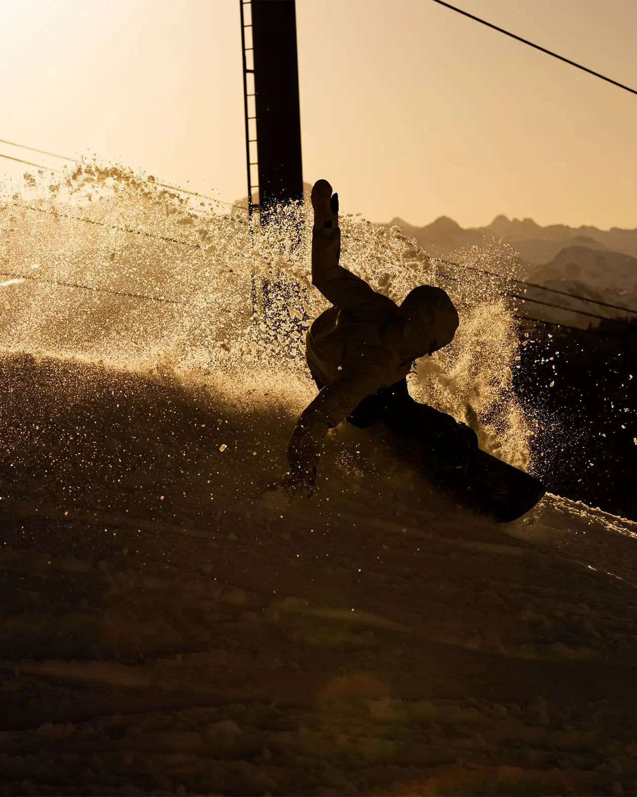 Women's Twin Sister Snowboard Women's Twin Sister Snowboard Jones Snowboards High Performance